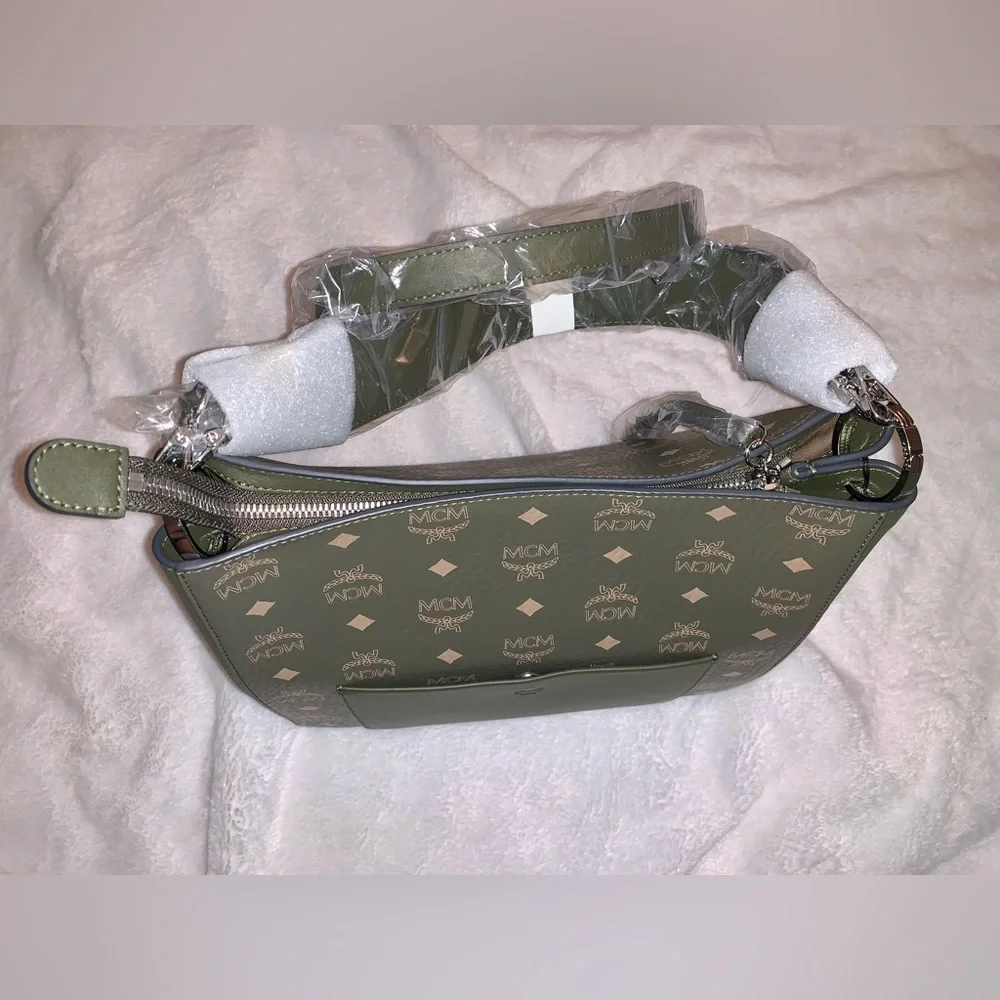 MCM Medium Aren VI Leather Hobo Bag (Sea Turtle) - Picture 11 of 15